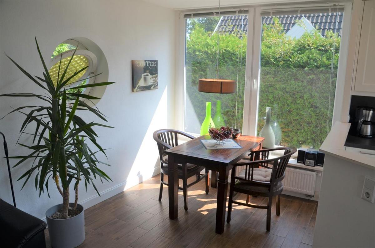 Ferienhauser Lensterstrand エクステリア 写真