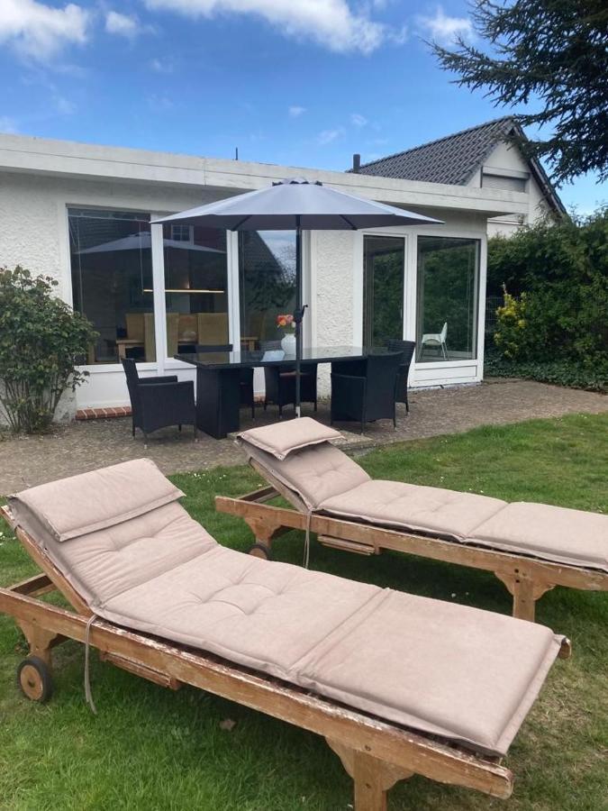 Ferienhauser Lensterstrand エクステリア 写真